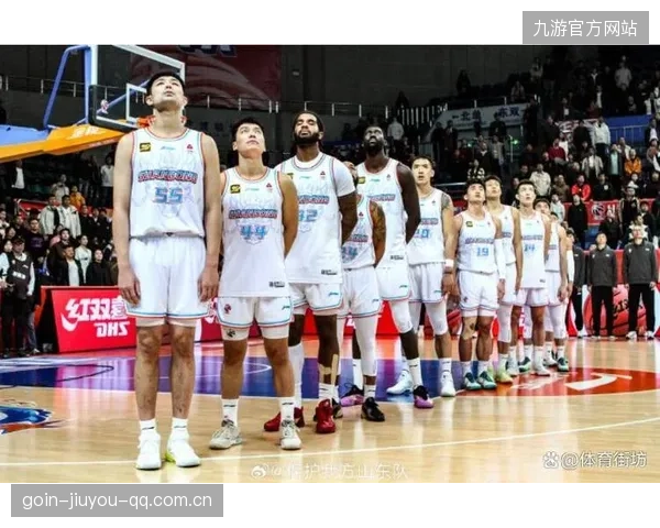 CBA山东前场争抢连续成功，节奏彻底倒向客队